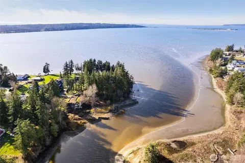 9088 Shipyard Ln, Blaine, WA 98230
