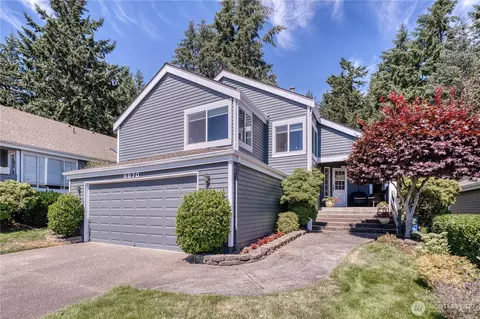 6870 Starboard Ln, Gig Harbor, WA 98335