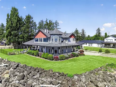 30 Cherry St, Chinook, WA 98614