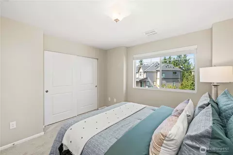 Bedroom - 1912 113th Pl SE, Everett, WA 98208 photo 3 of 6