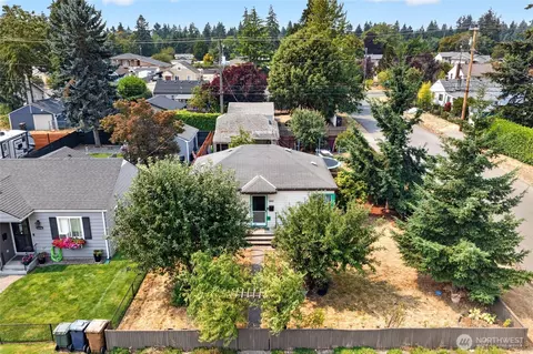 6802 S Ferdinand St, Tacoma, WA 98409