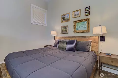 Bedroom - 229 Compass St, Pacific Beach, WA 98571 photo 1 of 4