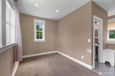 Entry Way - 229 Compass St, Pacific Beach, WA 98571 photo 2 of 2