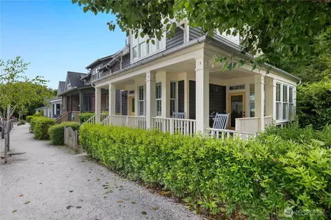 Exterior - 229 Compass St, Pacific Beach, WA 98571 photo 4 of 7