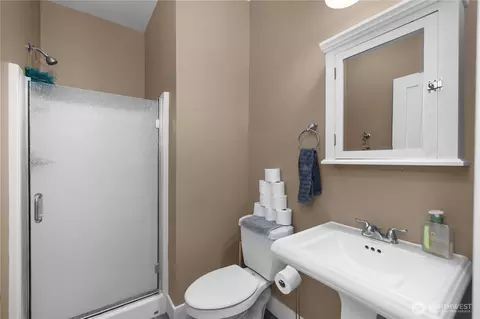 Bath - 229 Compass St, Pacific Beach, WA 98571 photo 2 of 2