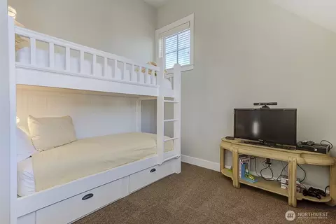 Bedroom - 229 Compass St, Pacific Beach, WA 98571 photo 2 of 4