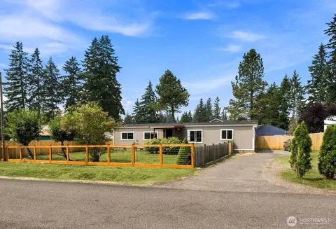 13104 Ridge Cir E, Bonney Lake, WA 98391