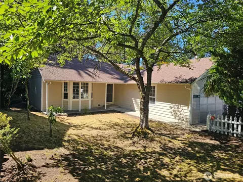 2306 Orchard St S, Fircrest, WA 98466