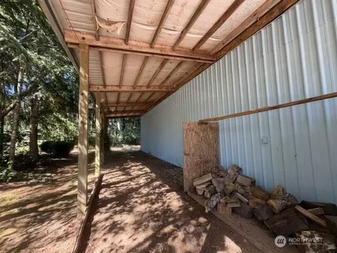 Exterior - 334 Harmon Rd, Chehalis, WA 98532 photo 5 of 15