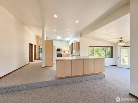 Kitchen - 334 Harmon Rd, Chehalis, WA 98532 photo 1 of 6