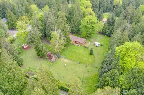 472 Iris Ln, Camano Island, WA 98282