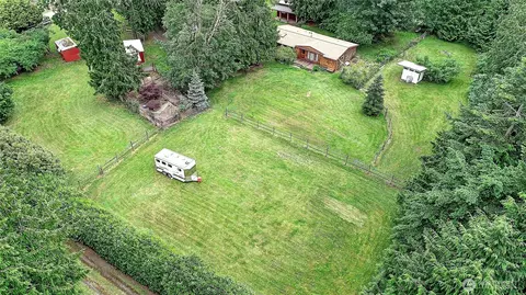 472 Iris Ln, Camano Island, WA 98282