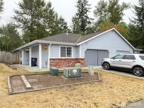 5902 115th St E, Puyallup, WA 98373