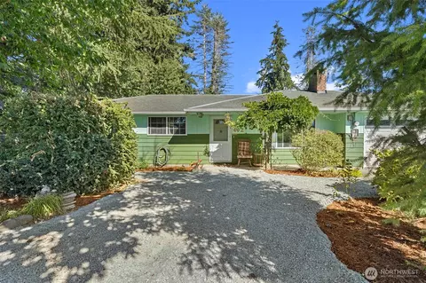 402 S Gardner Rd, Burlington, WA 98233