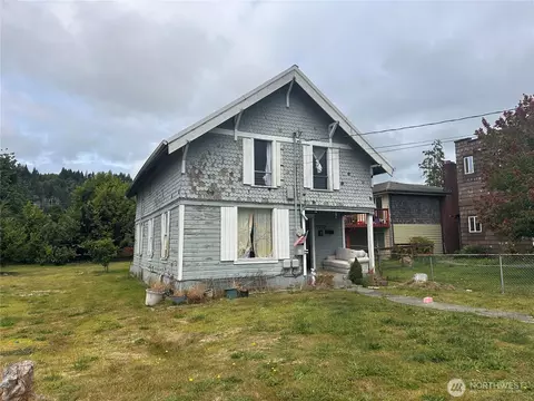 2739 Pacific Ave, Hoquiam, WA 98550