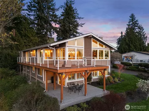 9219 60th Ave W, Mukilteo, WA 98275