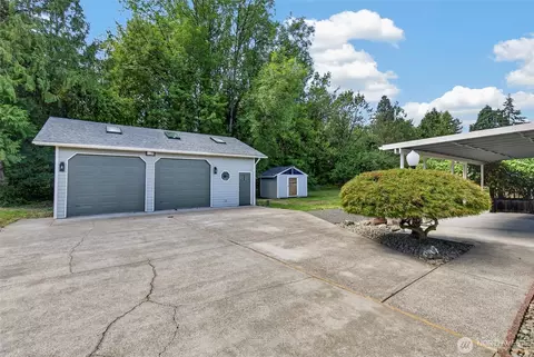 Exterior - 2839 Parkview Dr, Longview, WA 98632 photo 6 of 9