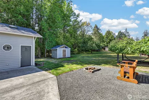 Exterior - 2839 Parkview Dr, Longview, WA 98632 photo 4 of 9