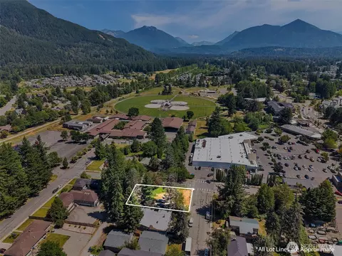 View/Area - 352 E 2nd St, North Bend, WA 98045 photo 3 of 12