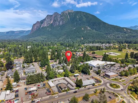 View/Area - 352 E 2nd St, North Bend, WA 98045 photo 4 of 12