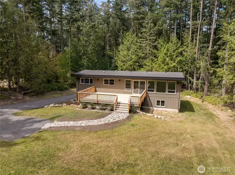 610 Pavey Blvd, Lopez Island, WA 98261