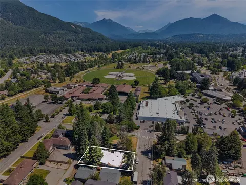 View/Area - 332 E 2nd St, North Bend, WA 98045 photo 5 of 11