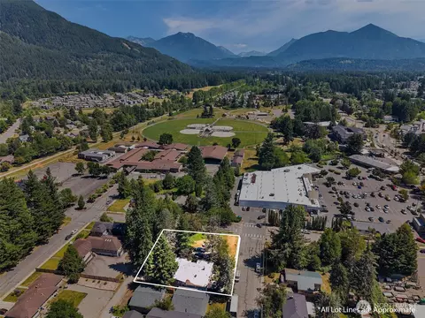 View/Area - 332 E 2nd St, North Bend, WA 98045 photo 2 of 11