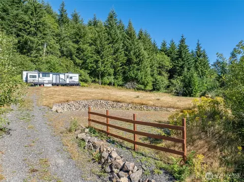 Exterior - 526 Haywire Rd, Winlock, WA 98596 photo 7 of 12