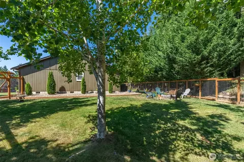 Exterior - 526 Haywire Rd, Winlock, WA 98596 photo 11 of 12