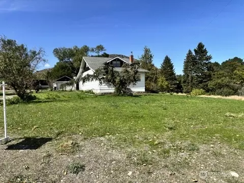 1722 Kay St W, Oroville, WA 98844