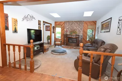 Living - 152 Charles Way, Sequim, WA 98382 photo 1 of 1