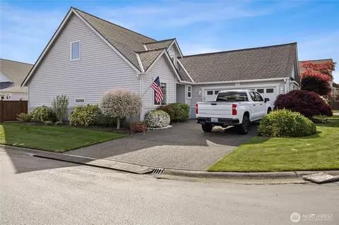 17007 91st Ave E, Puyallup, WA 98375