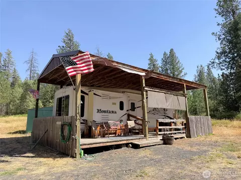 2 Milescreston Rd E, Creston, WA 99117