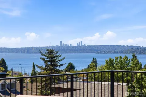 120 15th Ave, Kirkland, WA 98033