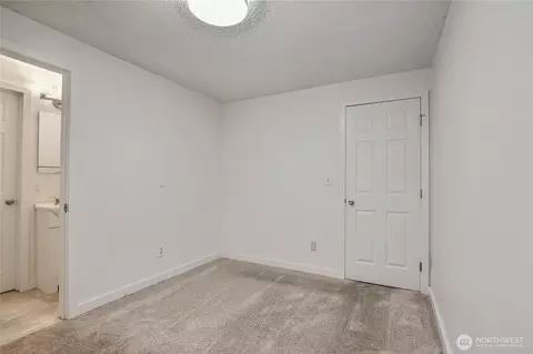 Bedroom - 21815 6th Ave W, Bothell, WA 98021 photo 2 of 4