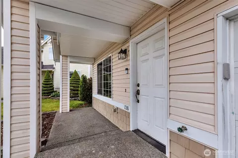 Exterior - 728 95th Ct SE, Everett, WA 98208 photo 2 of 8