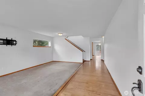 Living - 728 95th Ct SE, Everett, WA 98208 photo 1 of 4
