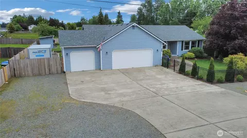 10909 Vickery Ave E, Tacoma, WA 98446