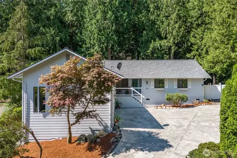 352 Stillaguamish Pl, La Conner, WA 98257