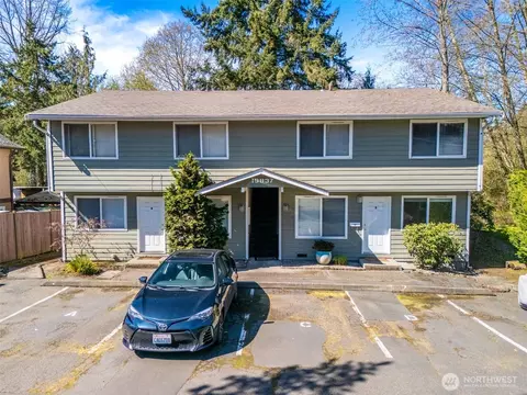 19837 25th Ave NE, Shoreline, WA 98155
