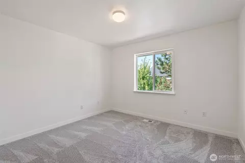 Bedroom - 7919 195th St E, Spanaway, WA 98387 photo 3 of 5