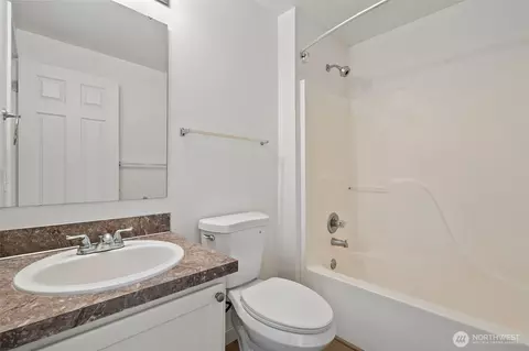 Bath - 7919 195th St E, Spanaway, WA 98387 photo 4 of 4