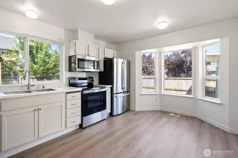 Kitchen - 7919 195th St E, Spanaway, WA 98387 photo 3 of 4
