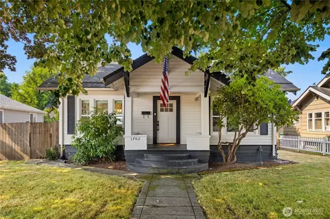 Exterior - 1702 Griffin Ave, Enumclaw, WA 98022 photo 3 of 16