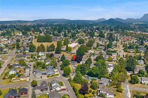 View/Area - 1702 Griffin Ave, Enumclaw, WA 98022 photo 2 of 3