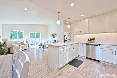 Kitchen - 2022 201st St E, Spanaway, WA 98387 photo 2 of 5