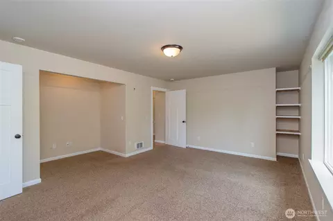 Bedroom - 121 Broadmoor St, Sequim, WA 98382 photo 3 of 10
