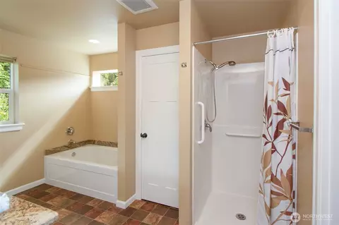 Bath - 121 Broadmoor St, Sequim, WA 98382 photo 1 of 4
