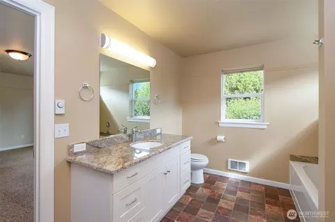 Bath - 121 Broadmoor St, Sequim, WA 98382 photo 2 of 4