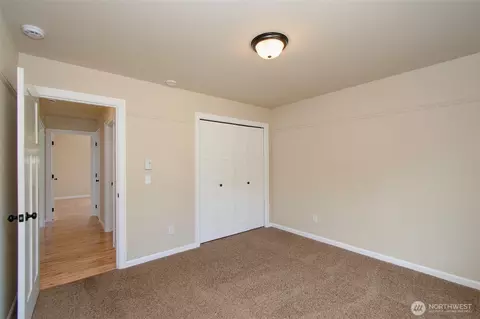 Bedroom - 121 Broadmoor St, Sequim, WA 98382 photo 8 of 10